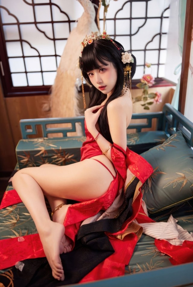 Shika小鹿鹿《逸仙》凤冠霞帔国风神还原 绝美刺绣头饰细节解析[27P-272MB]