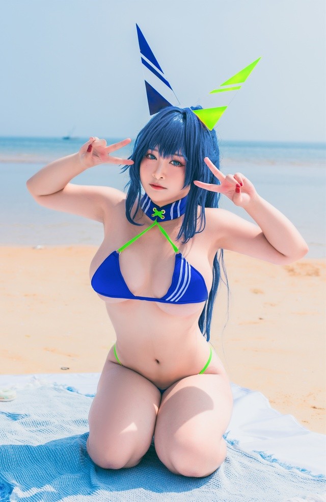 洛璃LoLiSAMA热恋的盛夏花园泳装：甜辣元气少女的夏日告白[66P-565MB]